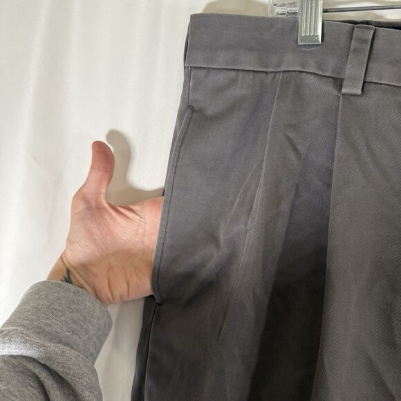 Brooks Brother Advantage Chino Elliot Pants Men's 37x30 Grey Pleated Cotton - Picture 4 of 10